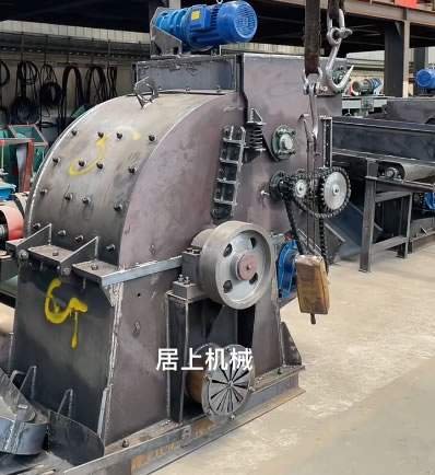 秸秆粉碎机生产现场视频